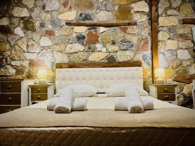 Ataviros Hotel Émbonas Eksteriør bilde